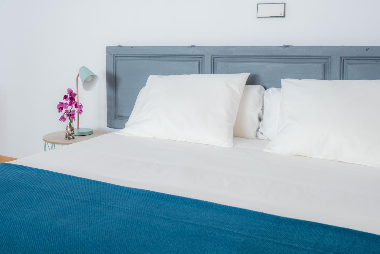 Apartamentos Paseo De La Farola Málaga Esterno foto